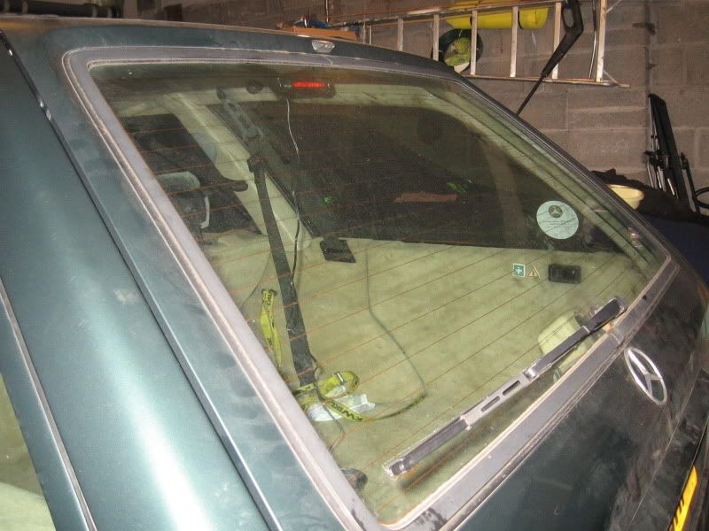 Third brake light W124 Estate Bodywork UK Bringing